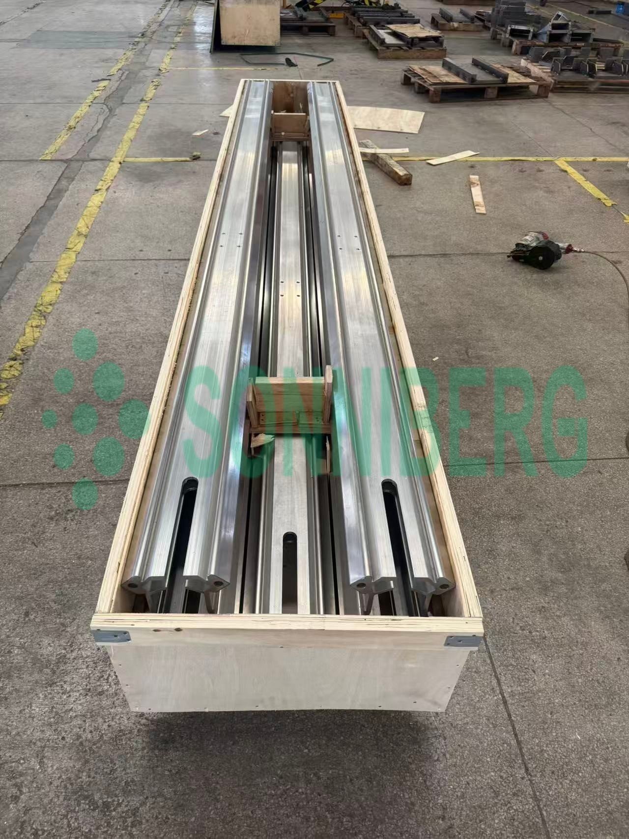Feed Beam